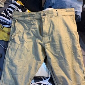 Dickies men khaki skinny straight leg pants. Worn once size 32,33